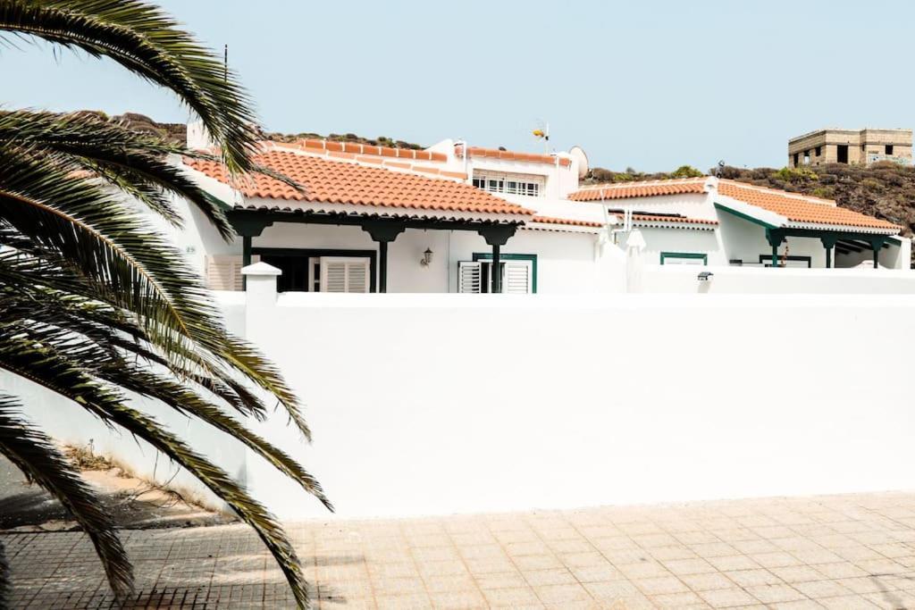 Acogedora Casa En Abades En Tranquila Urbanizacion Villa Bagian luar foto