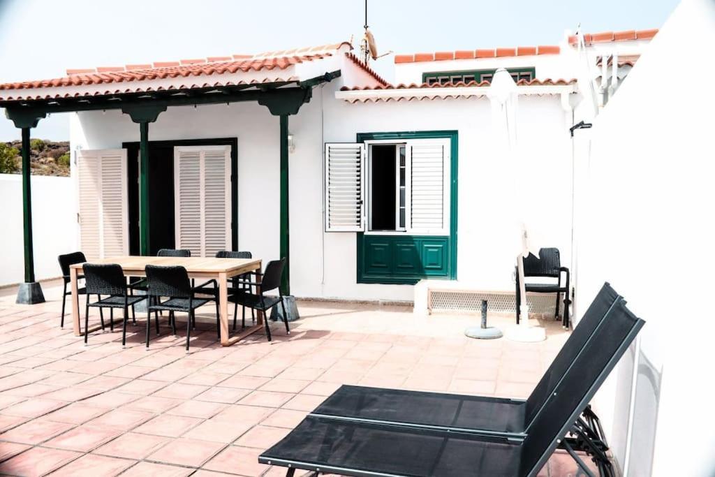 Acogedora Casa En Abades En Tranquila Urbanizacion Villa Bagian luar foto