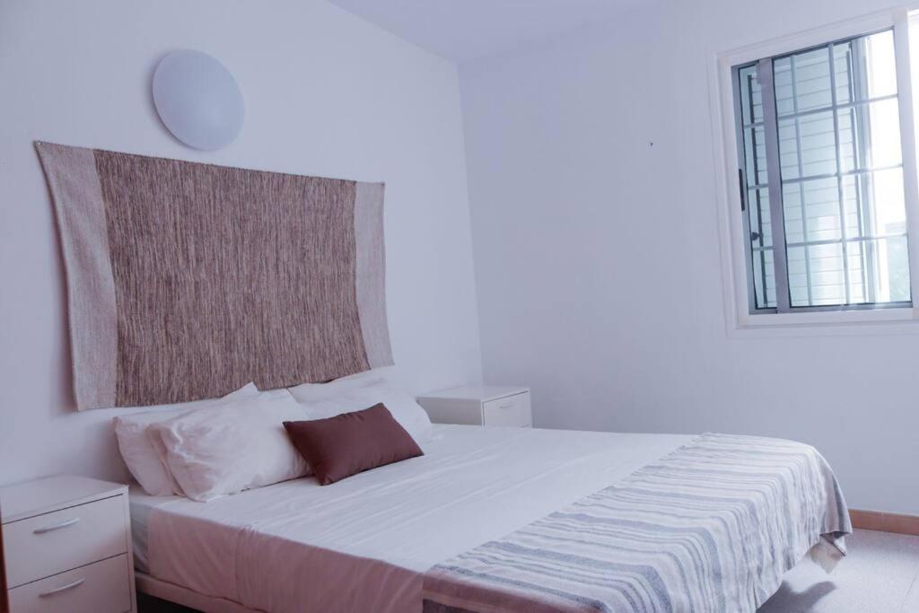 Acogedora Casa En Abades En Tranquila Urbanizacion Villa Bagian luar foto